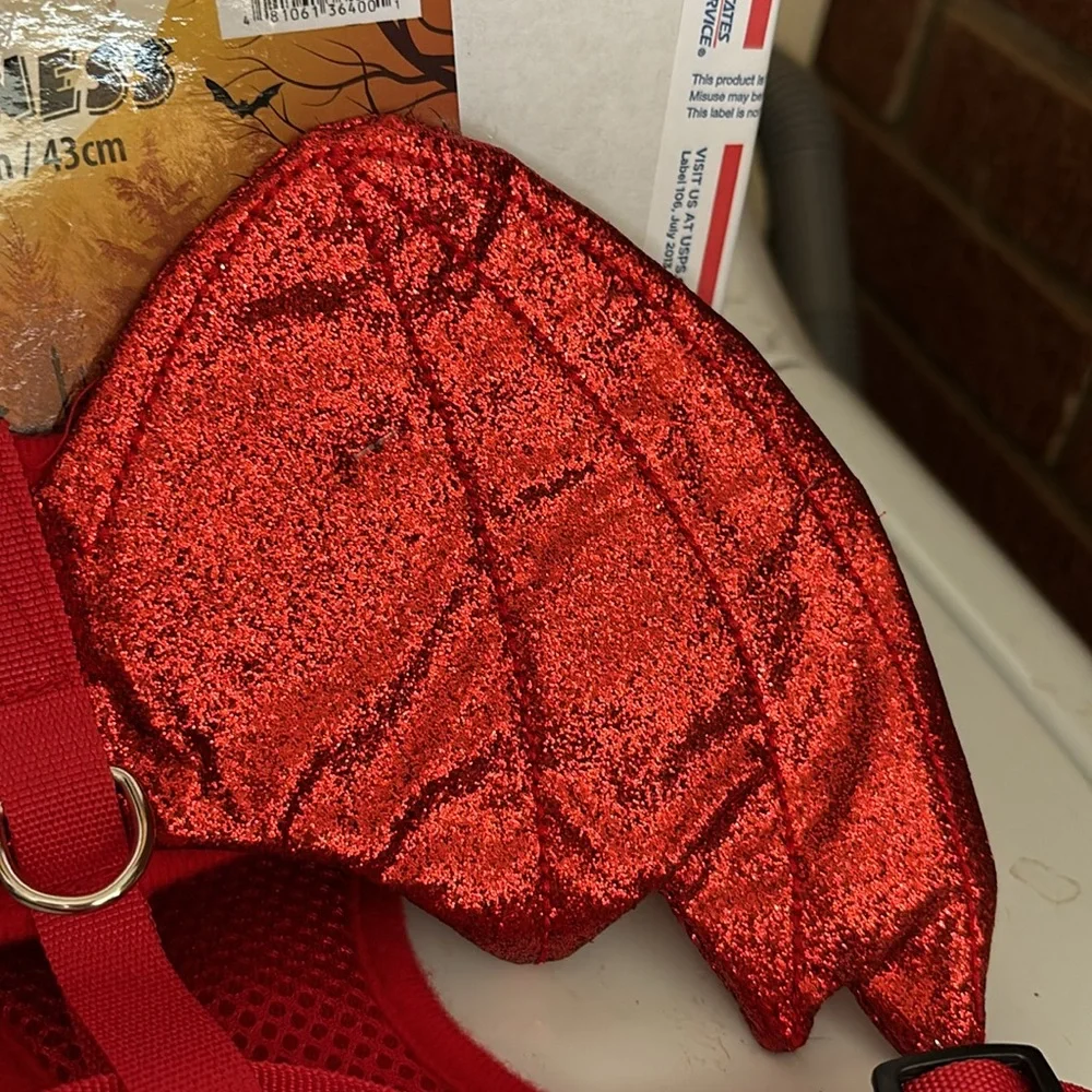 NWT Toy Time Dog Pet Harness Fit Girth up to 17” S/M Red Glitter Bat Wings Clips